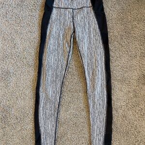 Manduka Women’s Leggings – Size Small